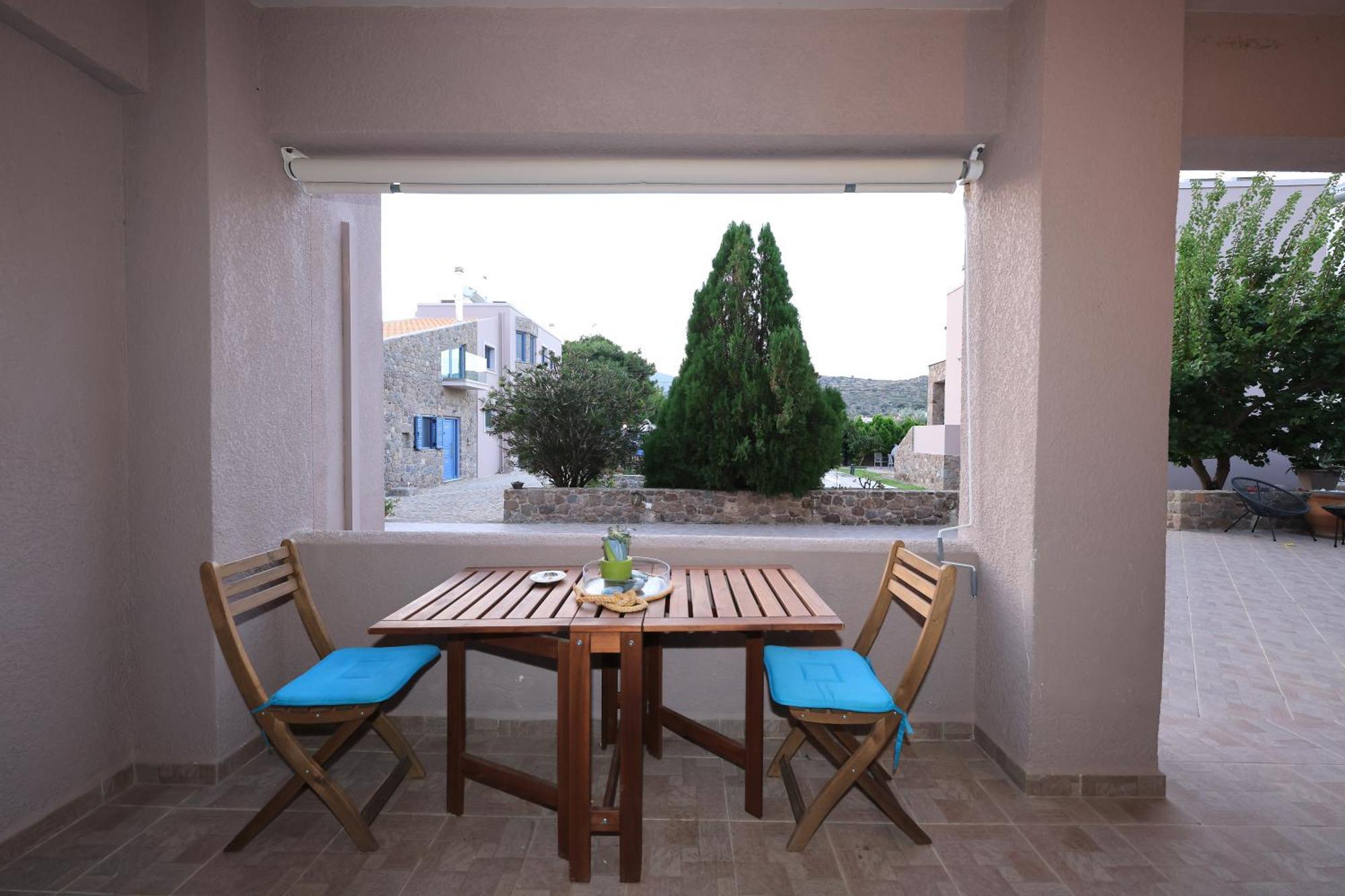Njv Plus K Aegina Esterno foto